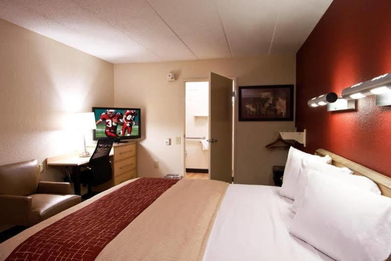 Red Roof Inn Cleveland - Independence Buitenkant foto